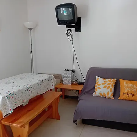 Sur Le Gr10 Et Autres Sentiers A Apartamento *