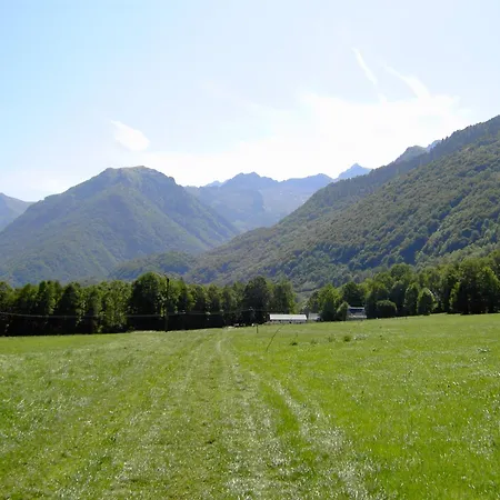 Sur Le Gr10 Et Autres Sentiers à *