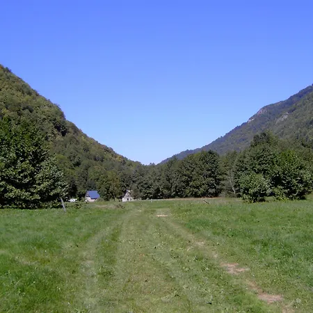 Sur Le Gr10 Et Autres Sentiers à